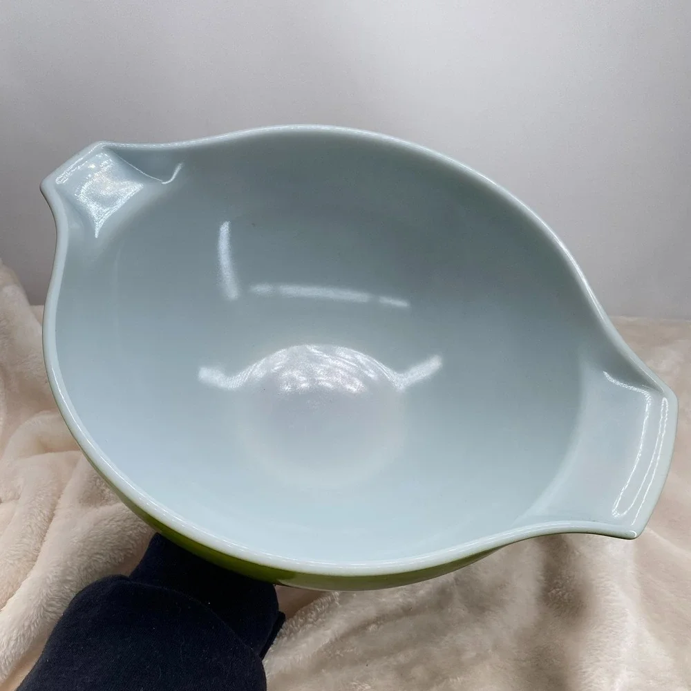 Vintage Pyrex #444 Cinderella Handles Mixing Bowl Avocado Olive Green 4 quart